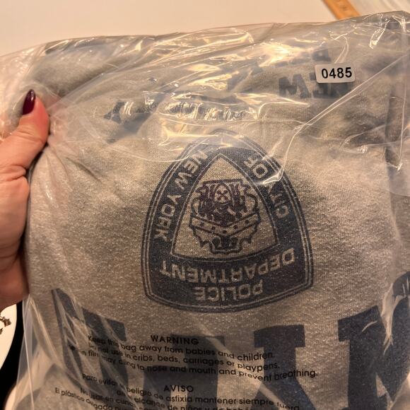 NYPD Heather Gray Graphic Print Long Sleeves Sweatshirt Hoodie Size Small - Picture 8 of 8